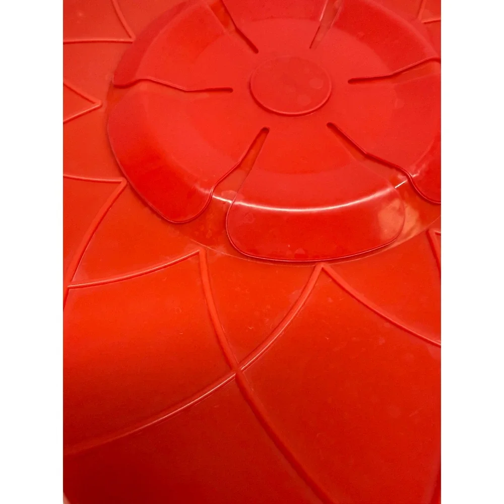 Red Silicone Spill Stopper Boil Over Safeguard Lid with Steam Vent and Handles